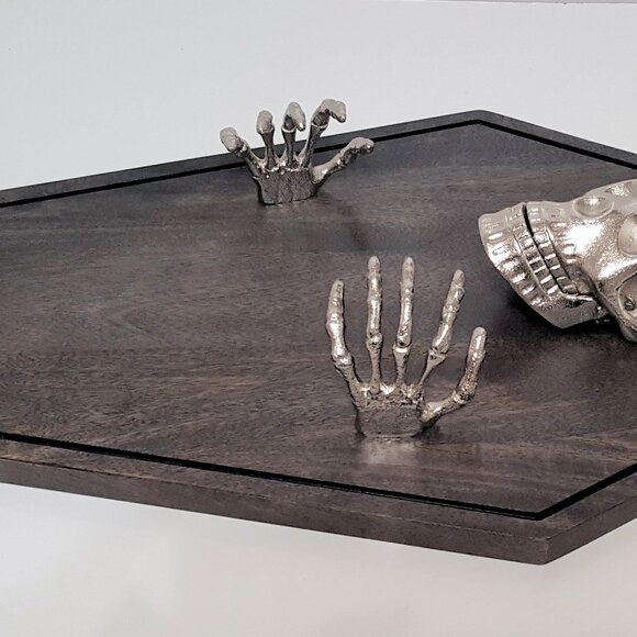 RARE Pottery Barn Halloween Skeleton Wood Cheeseboard NIB - Picture 4 of 6